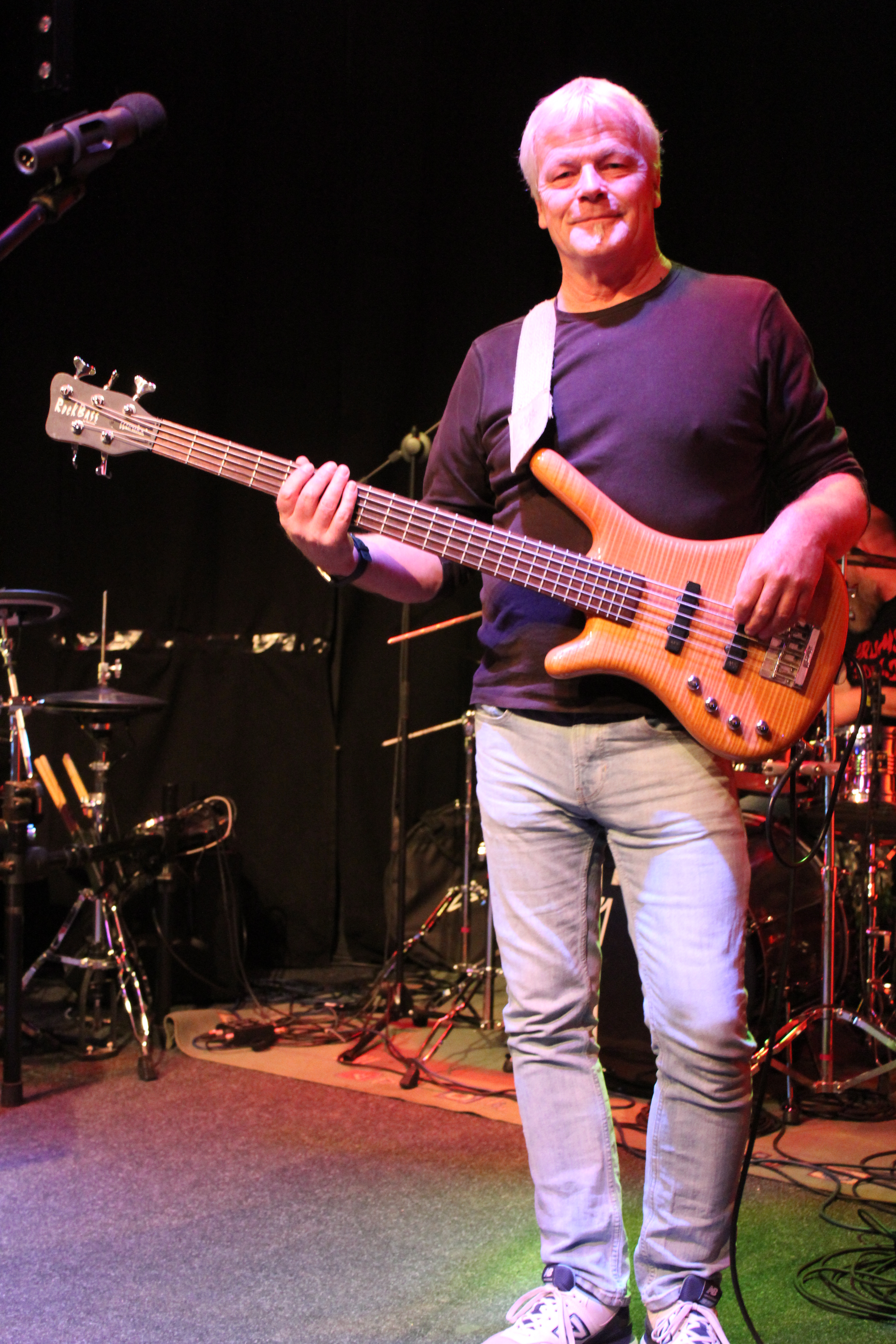 Axel Plankenhorn am Bass